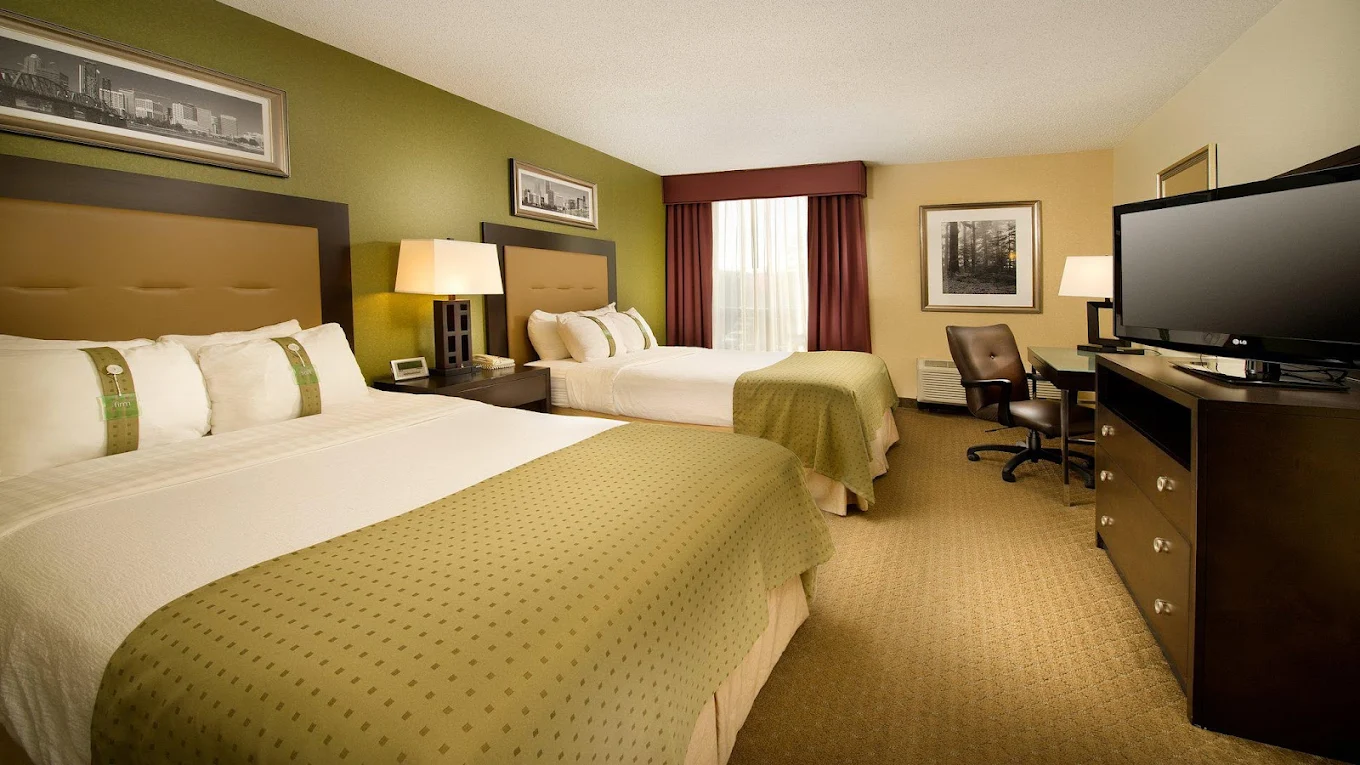 Holiday Inn Portland-Airport (I-205) by IHG